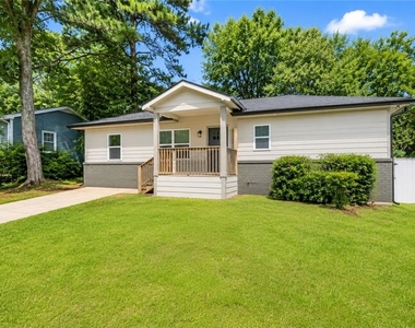 1639 Bridgeport Drive Nw - Photo Thumbnail 1