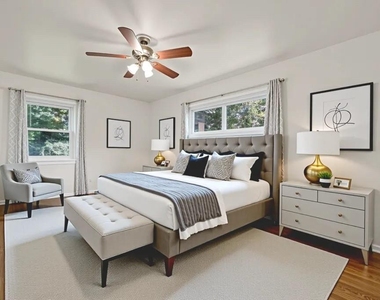 2127 Desmond Drive - Photo Thumbnail 5