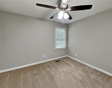 2330 Hinton Road - Photo Thumbnail 9