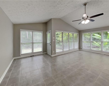 2330 Hinton Road - Photo Thumbnail 15