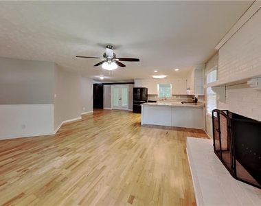 2330 Hinton Road - Photo Thumbnail 2