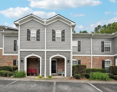 204 Summer Place - Photo Thumbnail 1