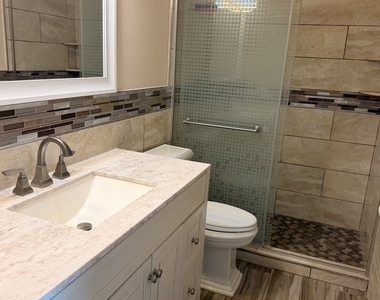 2620 Williamsburg Drive - Photo Thumbnail 9