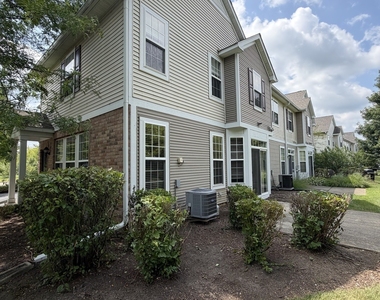 2620 Williamsburg Drive - Photo Thumbnail 1