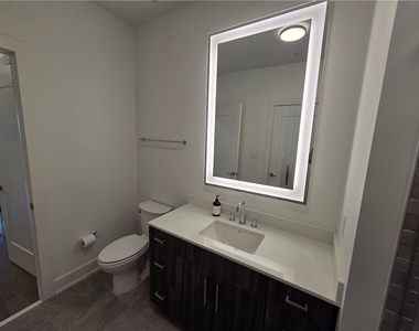775 Juniper Street Ne - Photo Thumbnail 12