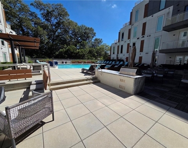 775 Juniper Street Ne - Photo Thumbnail 22