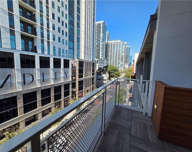 775 Juniper Street Ne - Photo Thumbnail 44