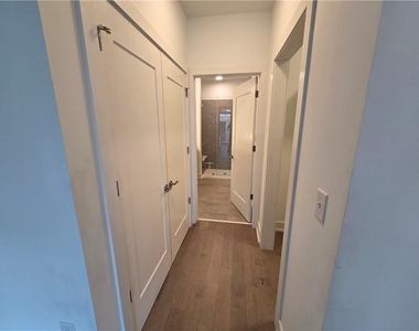 775 Juniper Street Ne - Photo Thumbnail 7