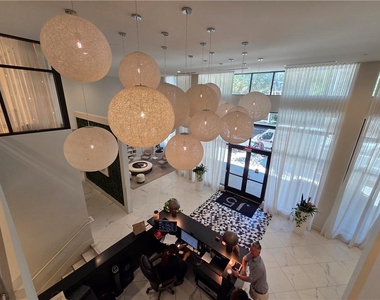 775 Juniper Street Ne - Photo Thumbnail 17