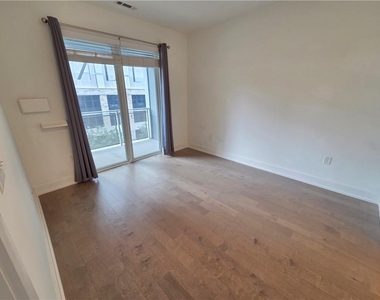 775 Juniper Street Ne - Photo Thumbnail 8