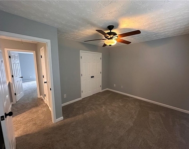 2025 Austin Park Circle - Photo Thumbnail 28