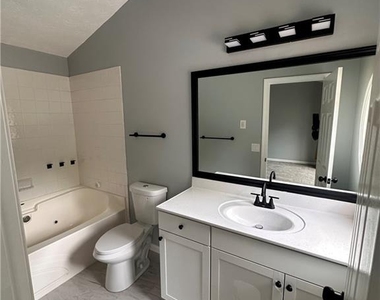 2025 Austin Park Circle - Photo Thumbnail 25