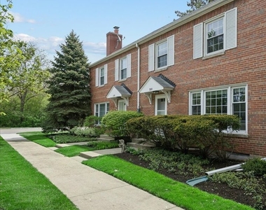 310 Jackson Avenue - Photo Thumbnail 1