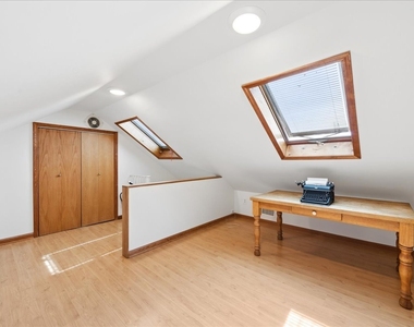 310 Jackson Avenue - Photo Thumbnail 16