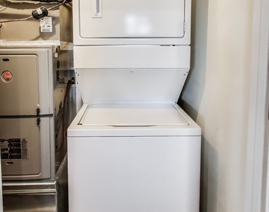 1429 W Grand Avenue - Photo Thumbnail 29