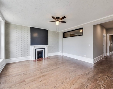 1429 W Grand Avenue - Photo Thumbnail 2