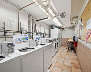 1339 N Dearborn Street - Photo Thumbnail 9