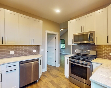 4941 Main Street - Photo Thumbnail 10