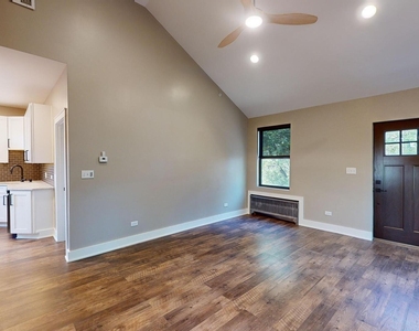 4941 Main Street - Photo Thumbnail 7