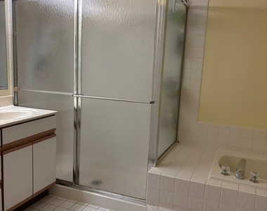237 Biscayne Street - Photo Thumbnail 18