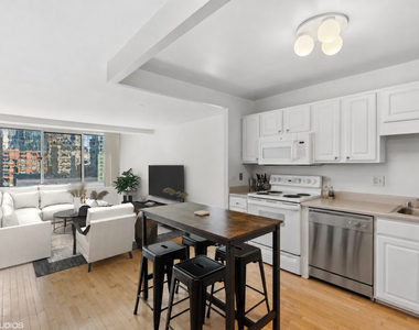 211 E Ohio Street - Photo Thumbnail 1