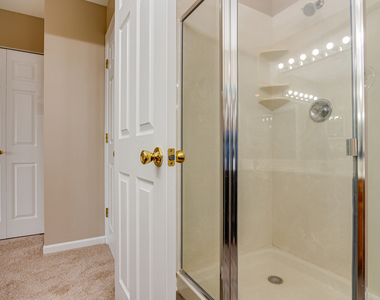 2316 Highland Court - Photo Thumbnail 15