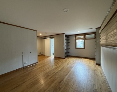 1000 E Touhy Avenue - Photo Thumbnail 8
