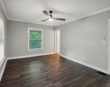2078 Linden Avenue - Photo Thumbnail 1