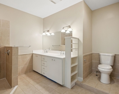 2078 Linden Avenue - Photo Thumbnail 6