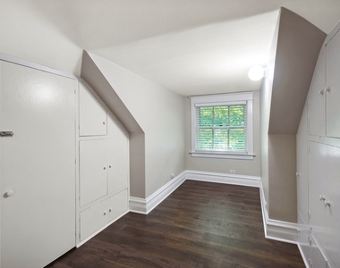 2078 Linden Avenue - Photo Thumbnail 14