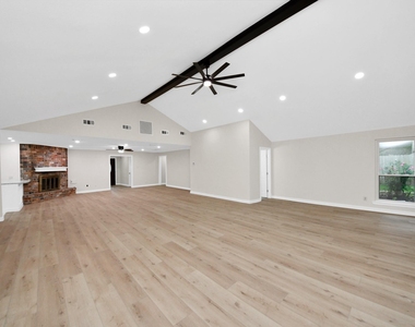 25511 Many Oak Drive - Photo Thumbnail 14