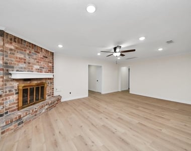 25511 Many Oak Drive - Photo Thumbnail 10