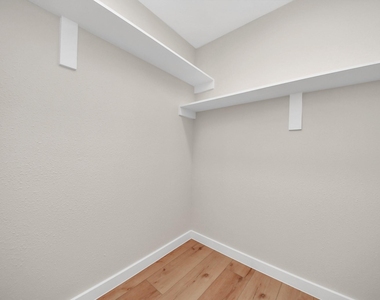 25511 Many Oak Drive - Photo Thumbnail 36