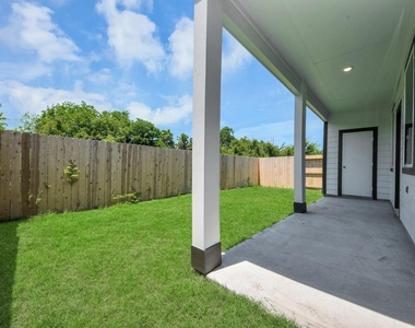 1930 Olivos Street - Photo Thumbnail 44
