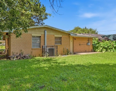 10227 Glenmawr Drive - Photo Thumbnail 24