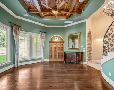 11918 Waterford Estates Court - Photo Thumbnail 8
