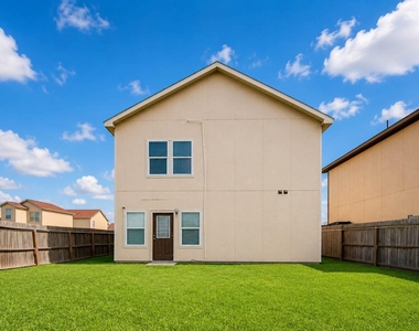 8611 Beviamo Street - Photo Thumbnail 18