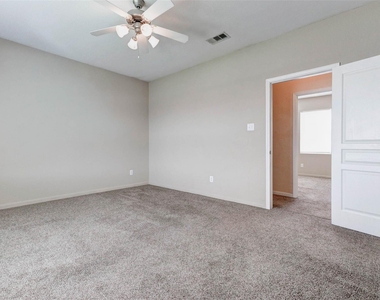 8611 Beviamo Street - Photo Thumbnail 8