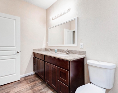 8611 Beviamo Street - Photo Thumbnail 13