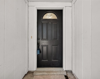 3003 Mast Court - Photo Thumbnail 3