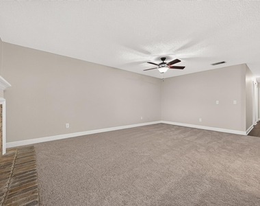 3003 Mast Court - Photo Thumbnail 14