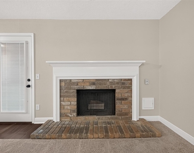 3003 Mast Court - Photo Thumbnail 17