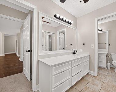 3003 Mast Court - Photo Thumbnail 30