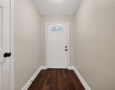 3003 Mast Court - Photo Thumbnail 4