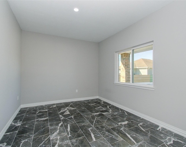 898 Road 3556 - Photo Thumbnail 23