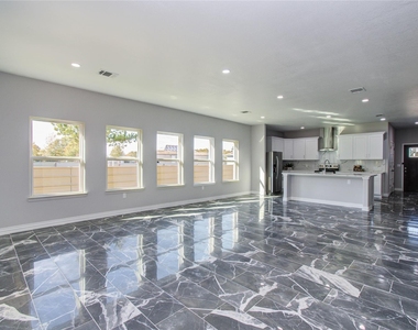 898 Road 3556 - Photo Thumbnail 6