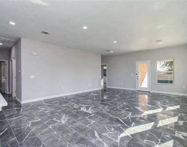 898 Road 3556 - Photo Thumbnail 8