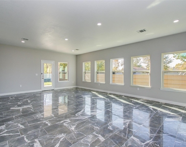 898 Road 3556 - Photo Thumbnail 5