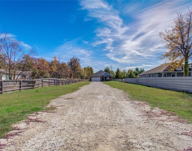 898 Road 3556 - Photo Thumbnail 38