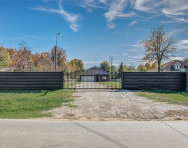 898 Road 3556 - Photo Thumbnail 36